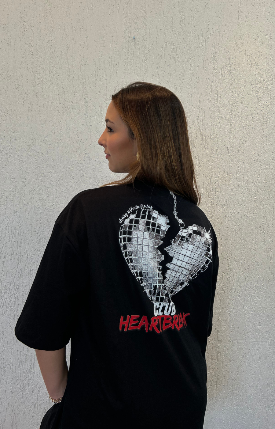 oversize cheirry x thata freitas ‘’broken heart‘’